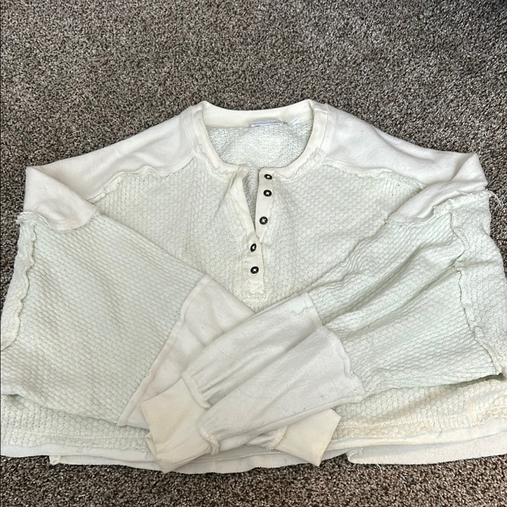 UOE Textured Long Sleeve